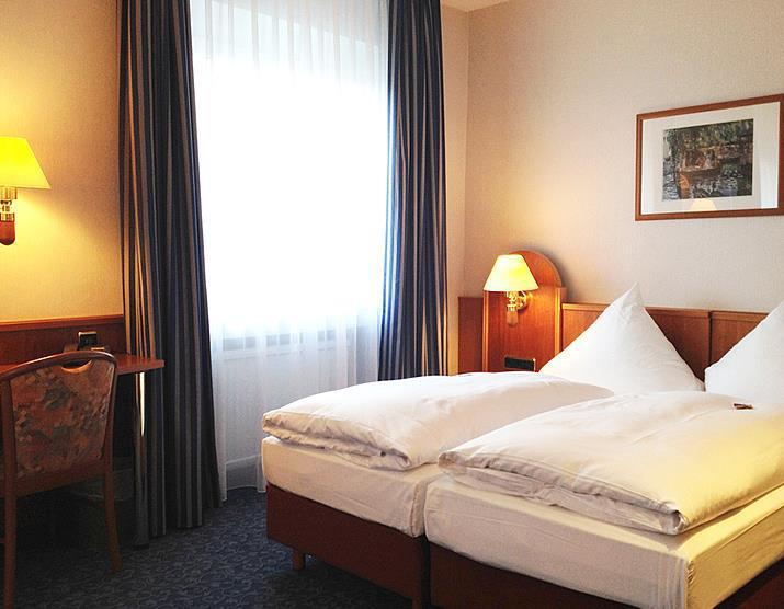 Hotel Ilbertz Garni Cologne Room photo